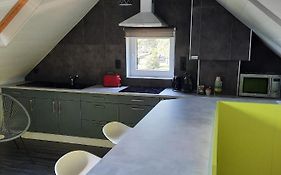 Studio Neuf Cote Campagne Agreable A Vivre.